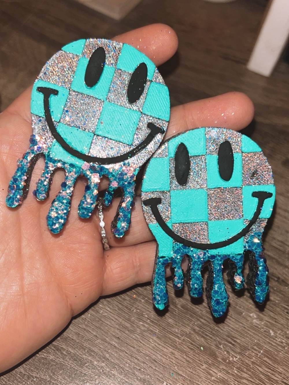 Smile drip car vent clips! ☀️